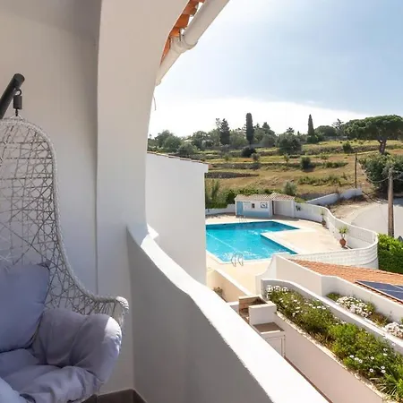Casa Ferrolho Walk To And Centre * Καρβοέιρο