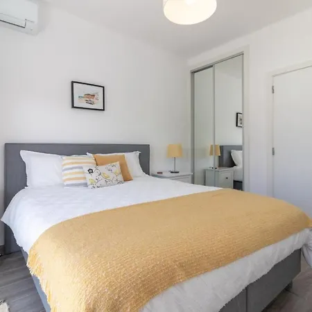 Ferienhaus Casa Ferrolho Walk To And Centre *